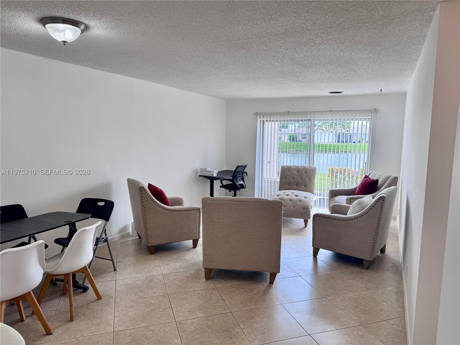 8838 Bella Vista Dr photo 5