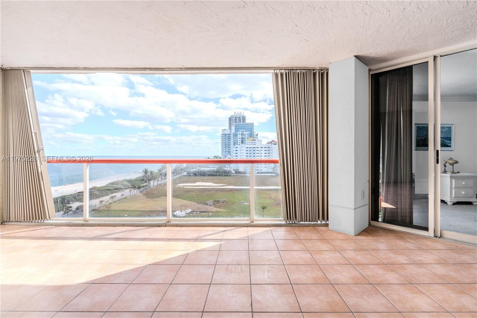 THE STERLING CONDO · #706 in Miami Beach - Photo 9