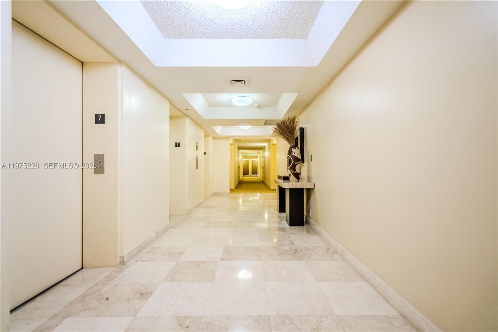 THE STERLING CONDO · #706 in Miami Beach - Photo 35