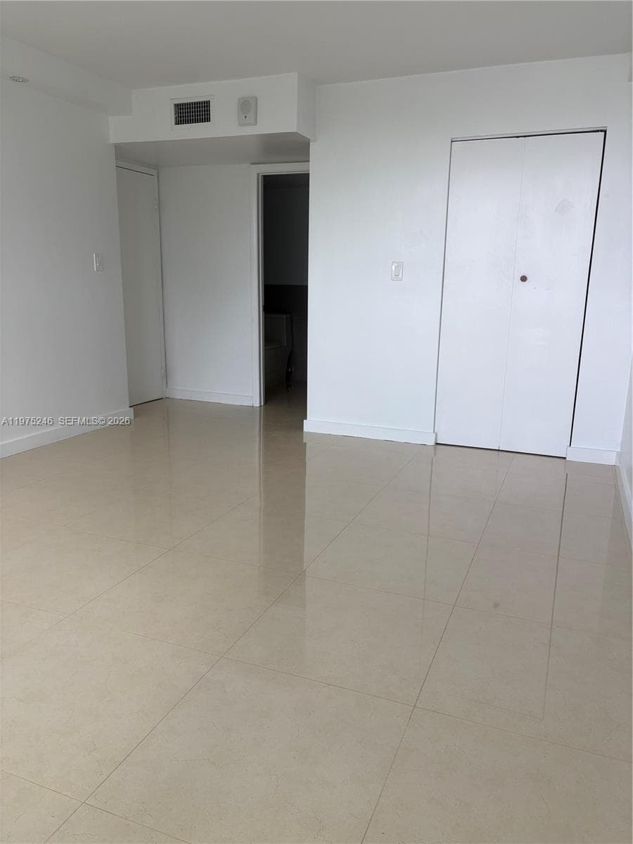 REEF EAST CONDO · #6I in North Miami Beach - Photo 16