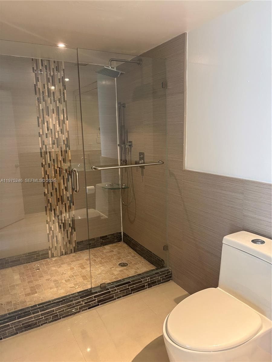 REEF EAST CONDO · #6I in North Miami Beach - Photo 19