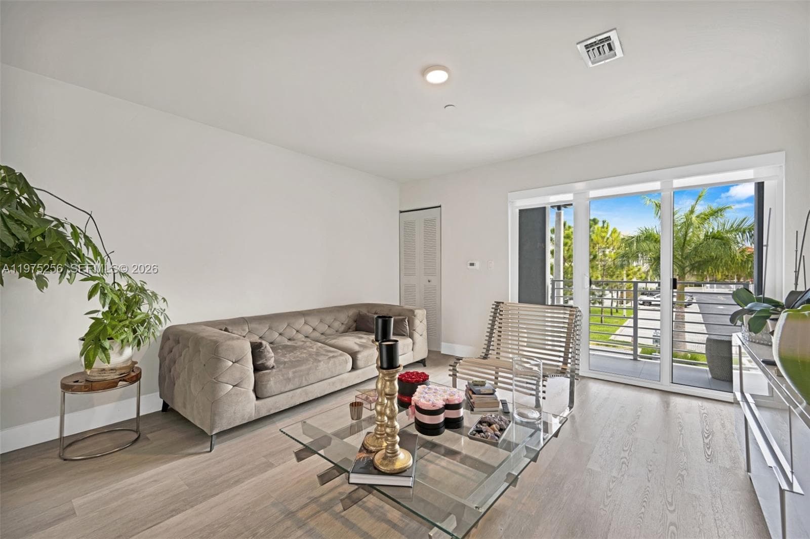 2535 NE 193rd St #3209 photo 1