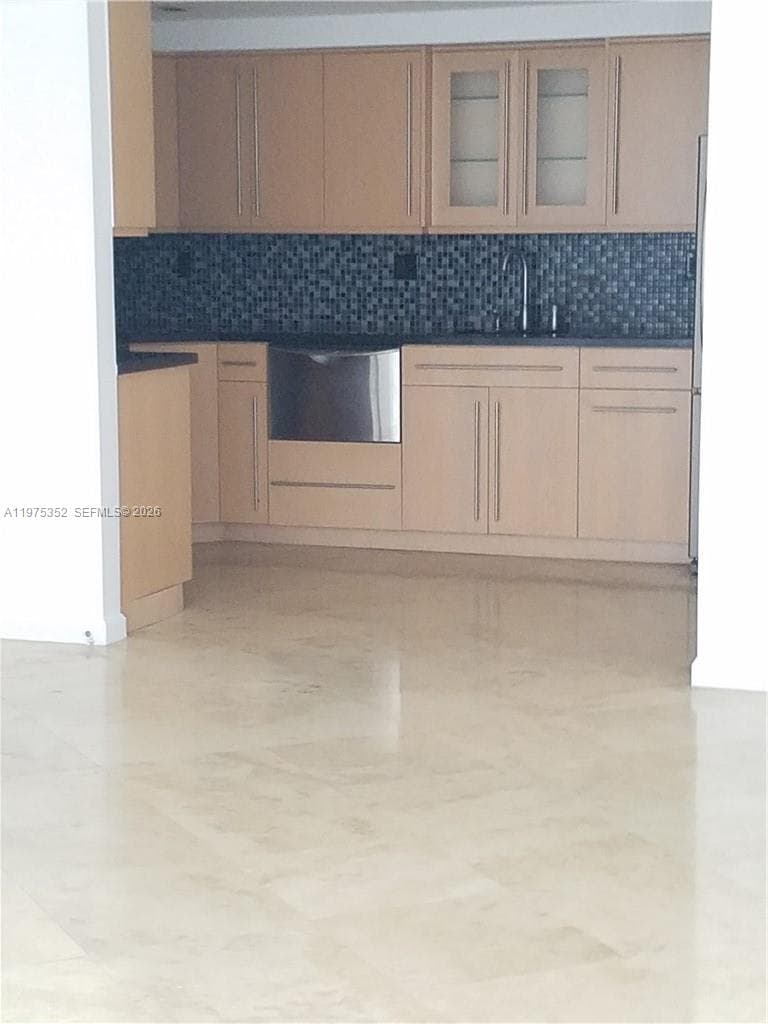 THE ROYAL CLUB CONDO · #406 in Miami Beach - Photo 6