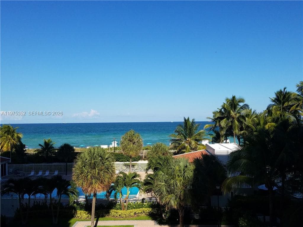THE ROYAL CLUB CONDO · #406 in Miami Beach - Photo 22