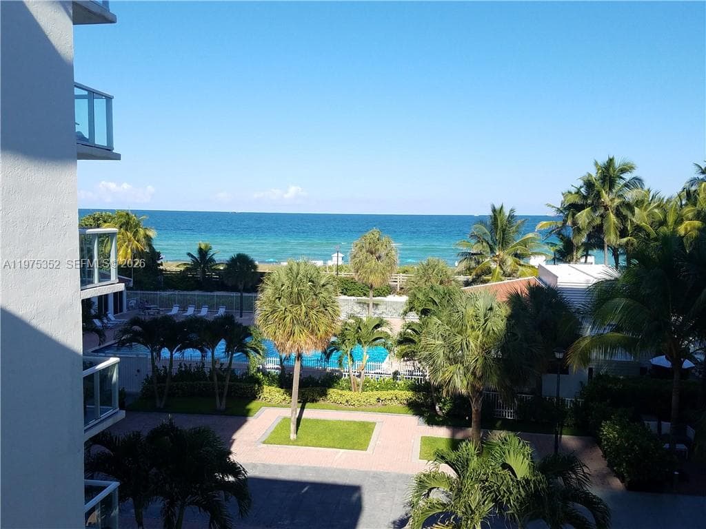 THE ROYAL CLUB CONDO · #406 in Miami Beach - Photo 24