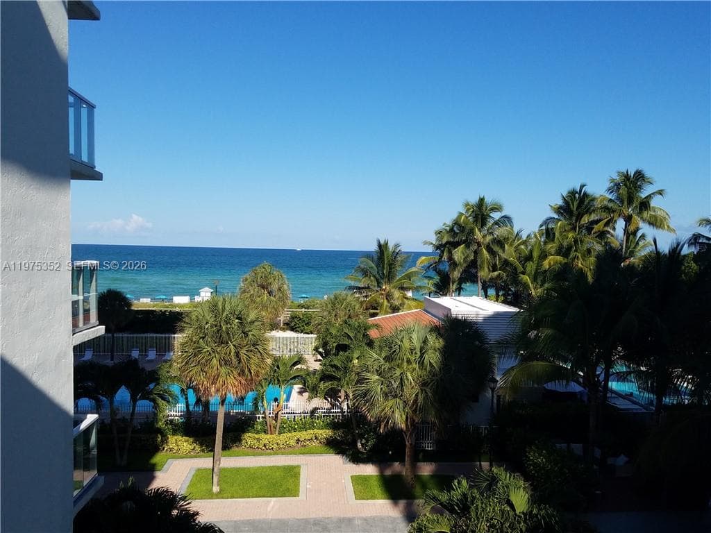 THE ROYAL CLUB CONDO · #406 in Miami Beach - Photo 18