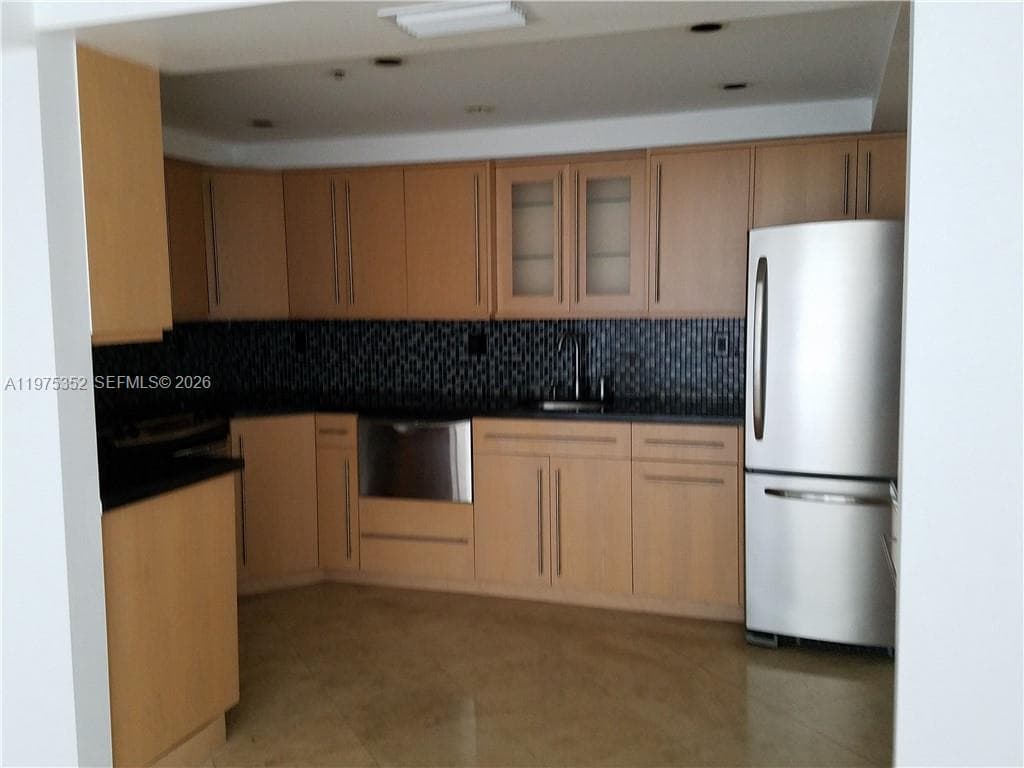 THE ROYAL CLUB CONDO · #406 in Miami Beach - Photo 4