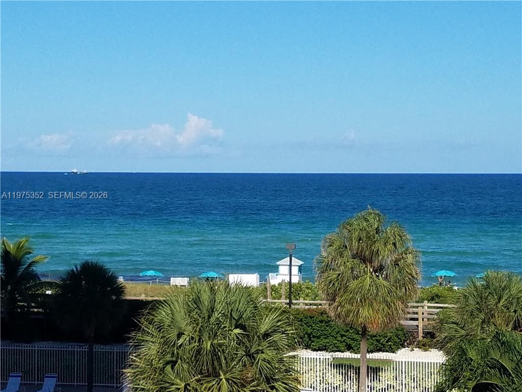 THE ROYAL CLUB CONDO · #406 in Miami Beach - Photo 21