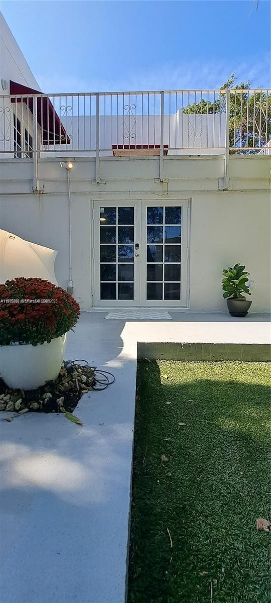 YUBA CONDO · #101 in Miami Beach - Photo 7