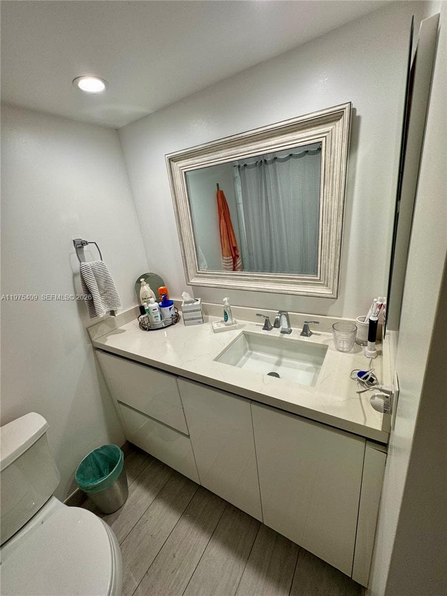881 Ocean Dr #TH7 photo 42