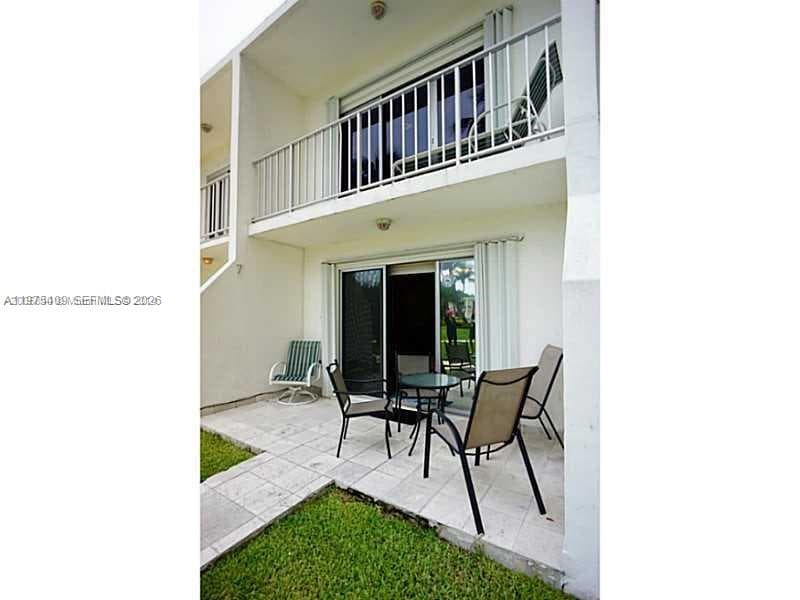 881 Ocean Dr #TH7 photo 20