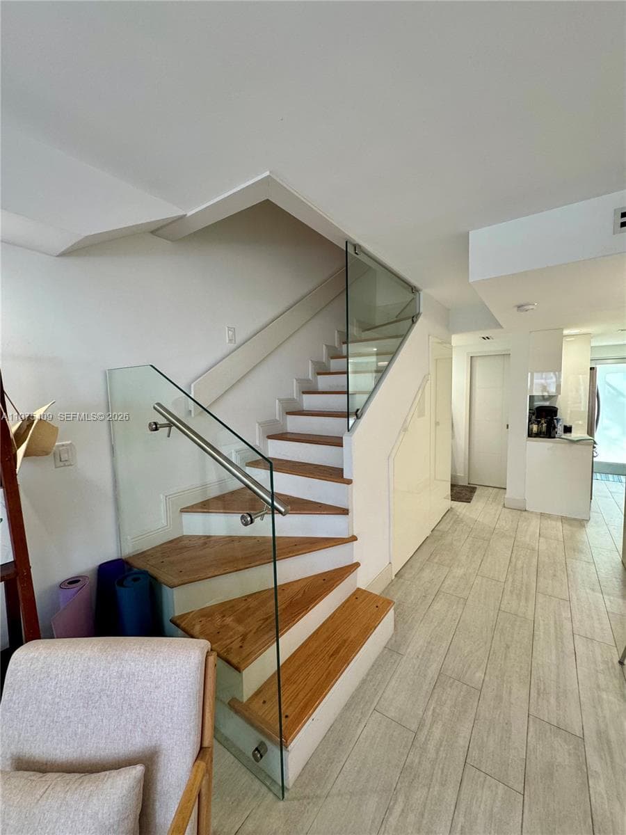 881 Ocean Dr #TH7 photo 25
