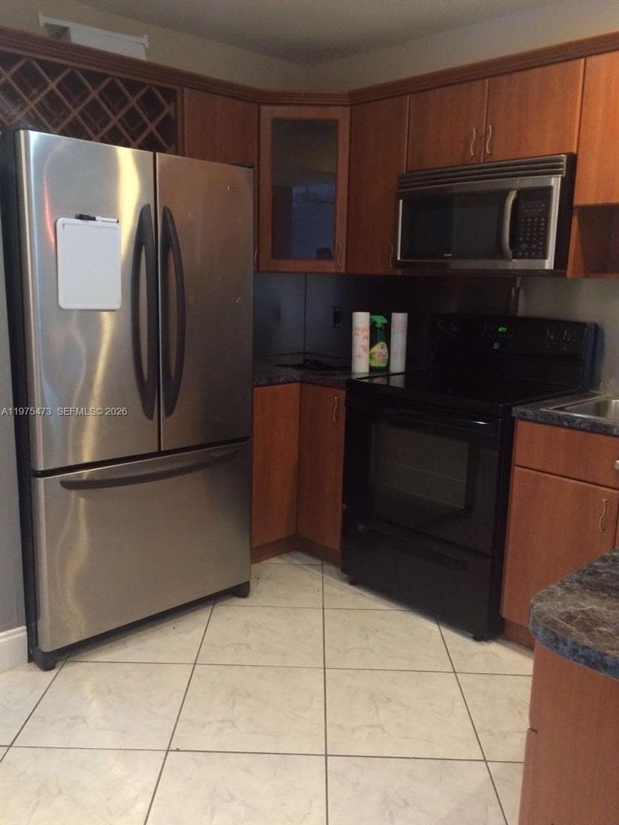 DOLPHIN CONDO · #208 in North Miami Beach - Photo 13