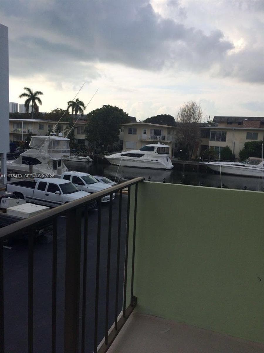 DOLPHIN CONDO · #208 in North Miami Beach - Photo 18