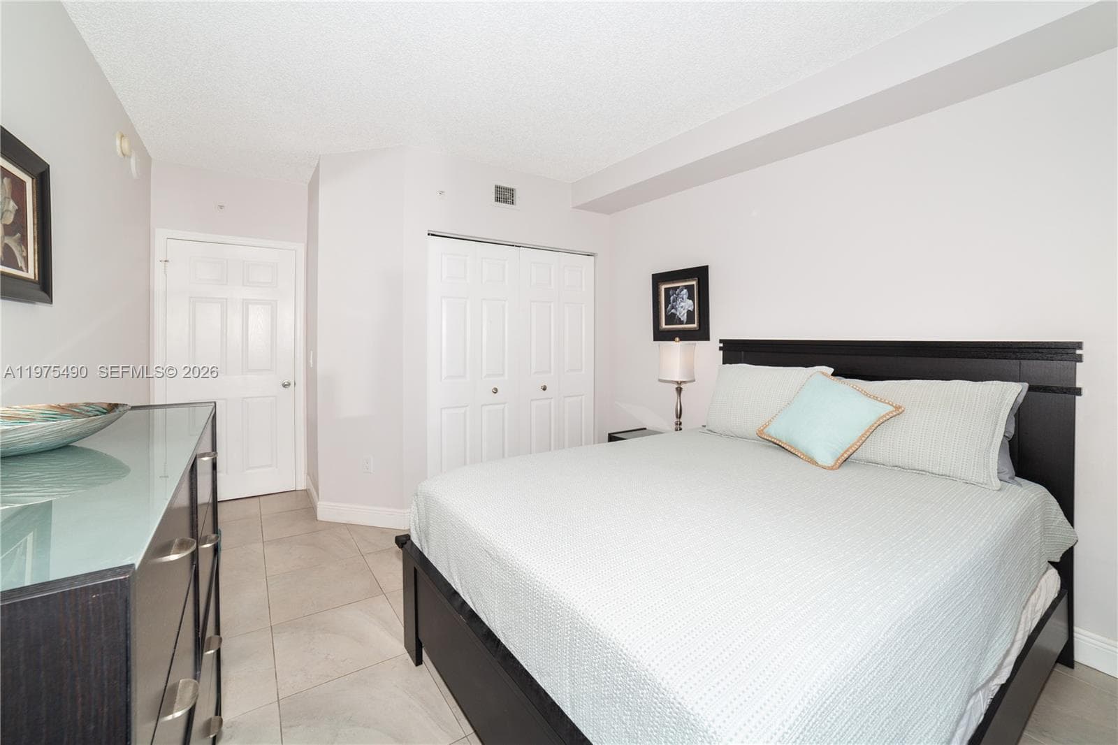 Porto Bellagio · #1802 in Sunny Isles Beach - Photo 16