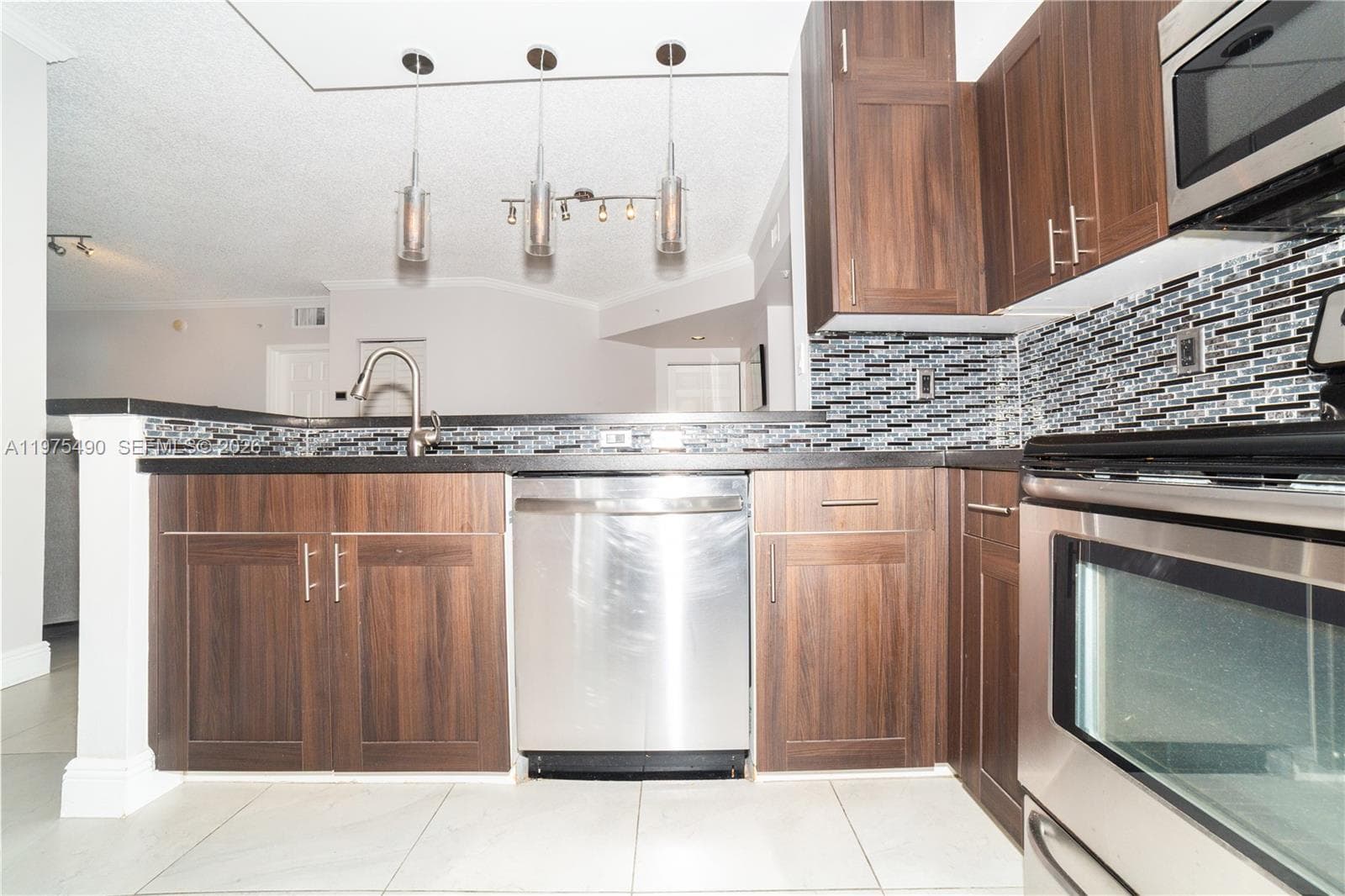 Porto Bellagio · #1802 in Sunny Isles Beach - Photo 3