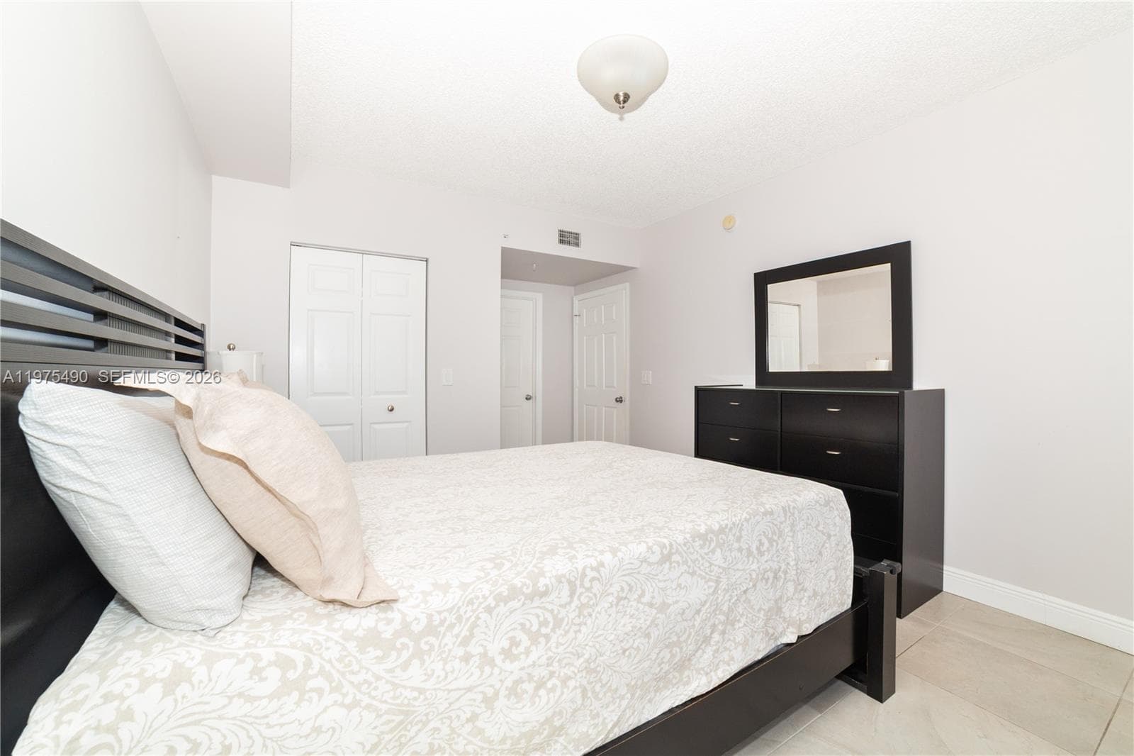 Porto Bellagio · #1802 in Sunny Isles Beach - Photo 20