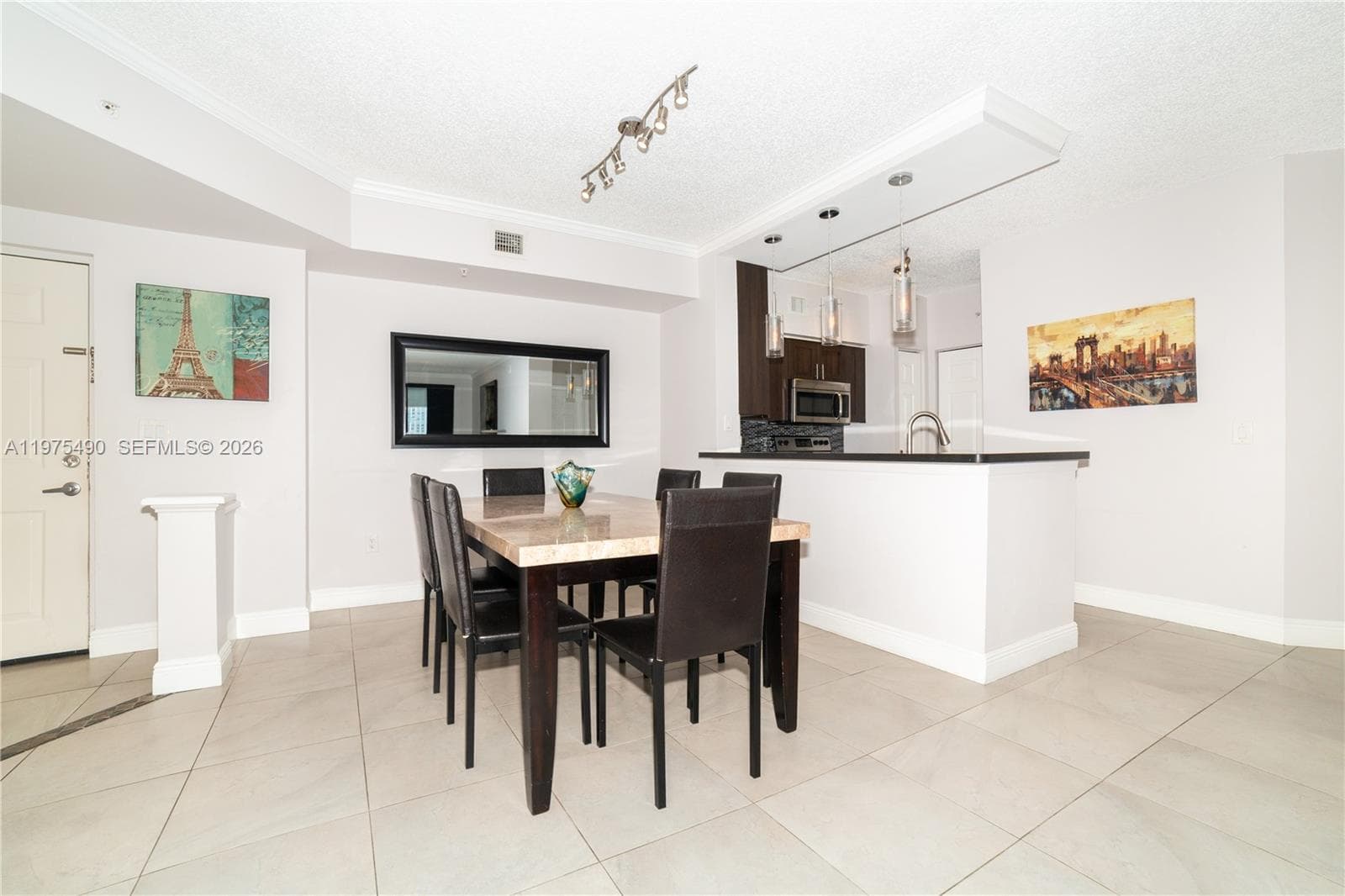 Porto Bellagio · #1802 in Sunny Isles Beach - Photo 9