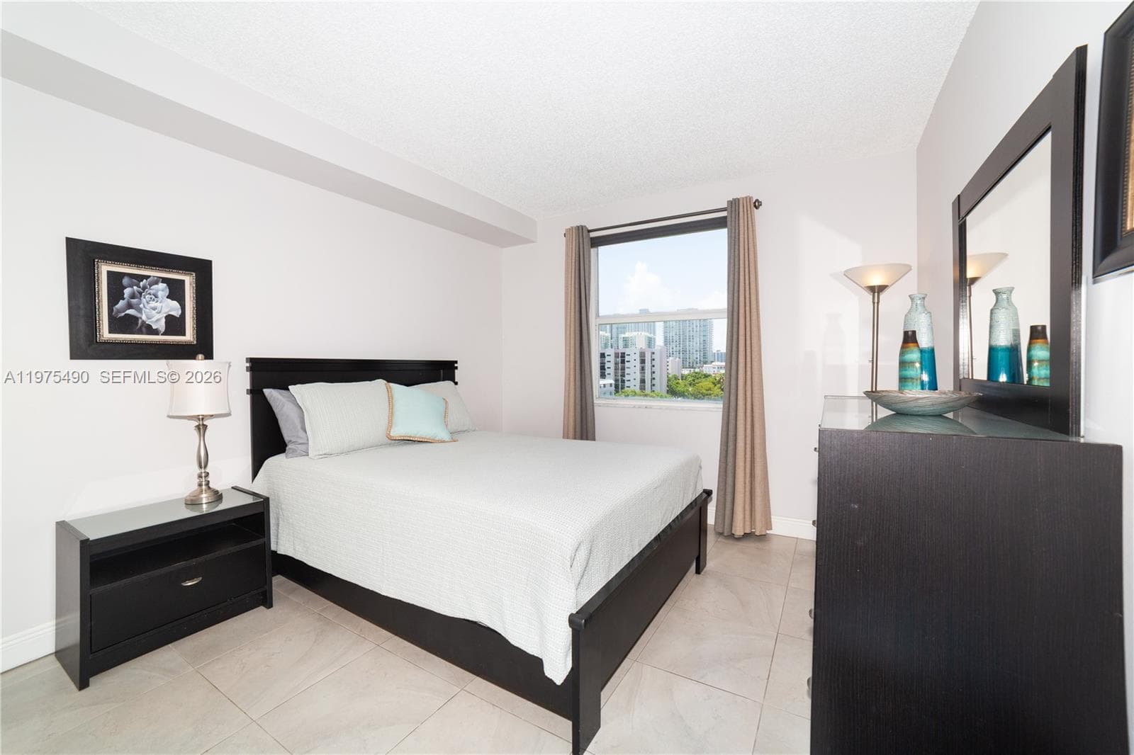 Porto Bellagio · #1802 in Sunny Isles Beach - Photo 14