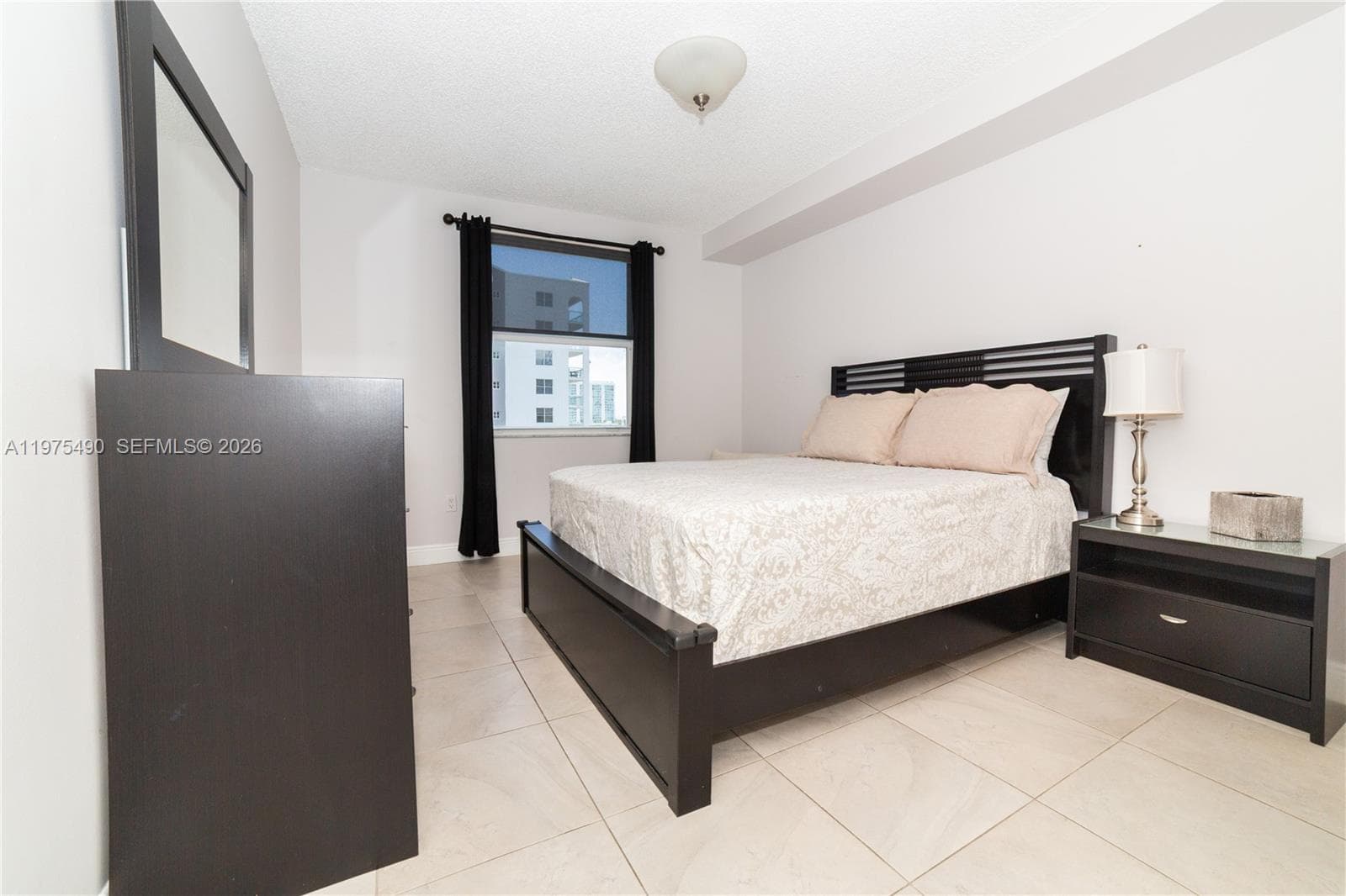 Porto Bellagio · #1802 in Sunny Isles Beach - Photo 18