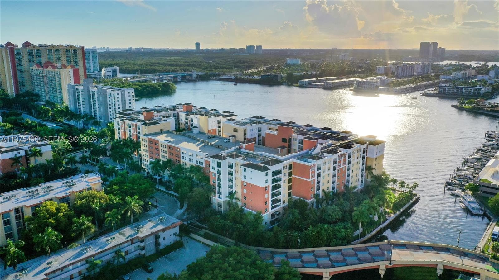 Porto Bellagio · #1802 in Sunny Isles Beach - Photo 37