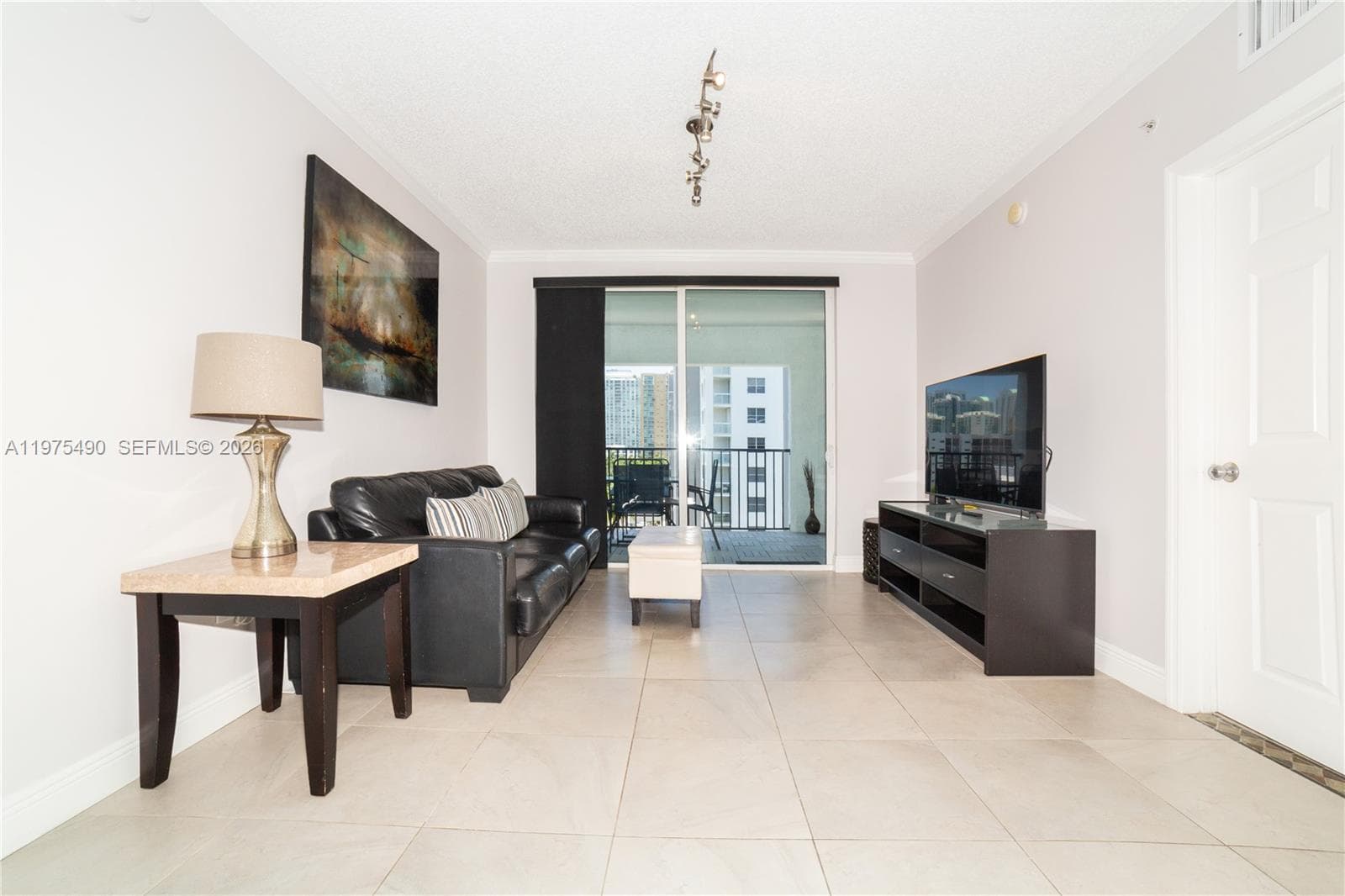 Porto Bellagio · #1802 in Sunny Isles Beach - Photo 11