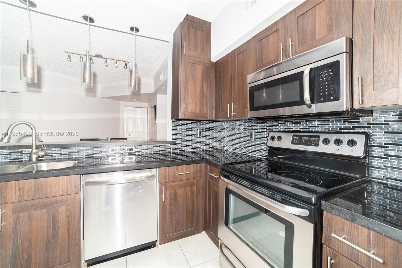 Porto Bellagio · #1802 in Sunny Isles Beach - Photo 4