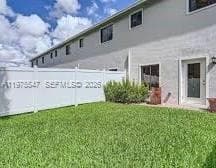 1070 NW 6th Ter photo 10