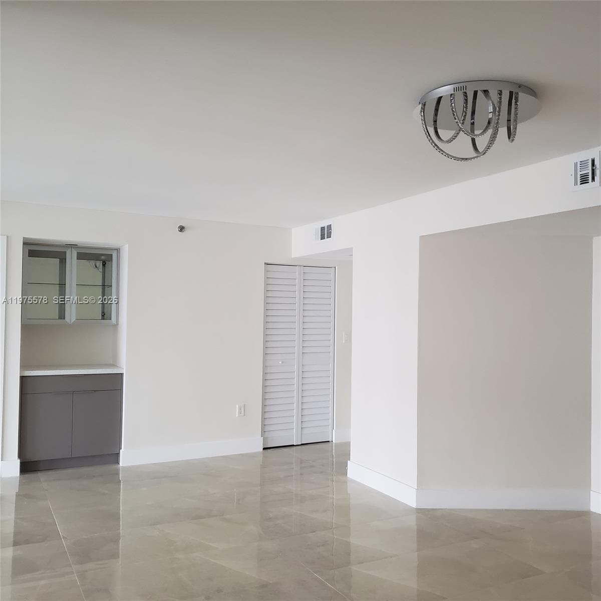 Summit towers · #2105S in Hollywood - Photo 17