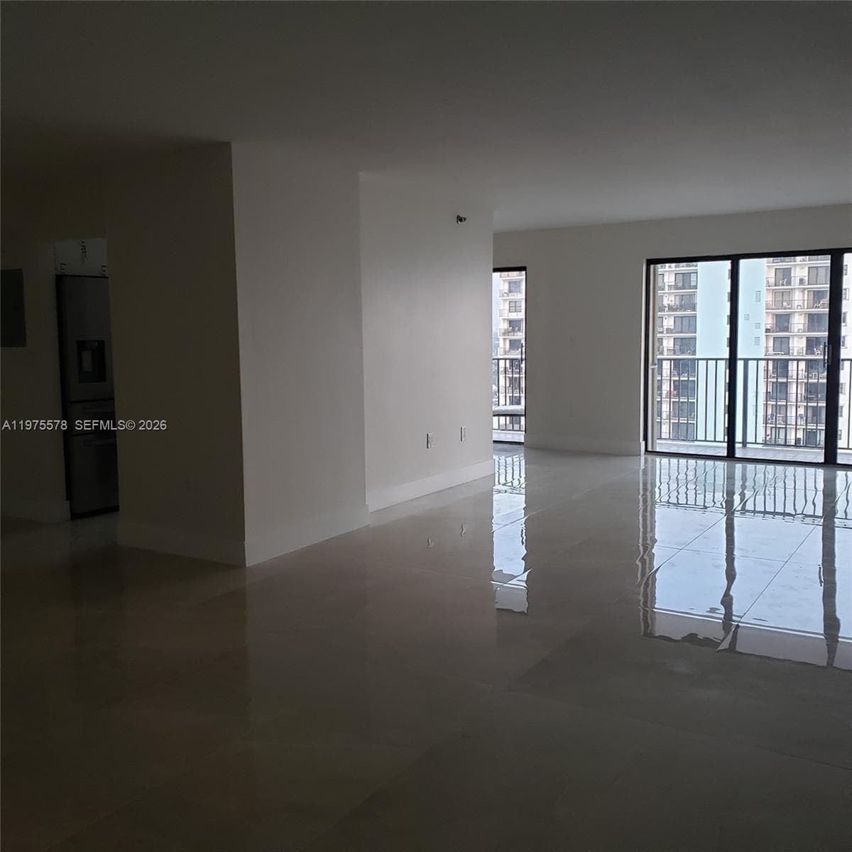 Summit towers · #2105S in Hollywood - Photo 1