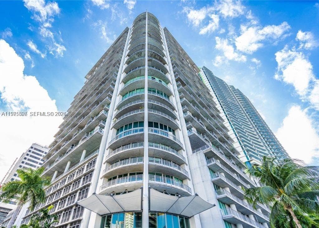 NEO VERTIKA CONDO · #1934 in Miami - Photo 1