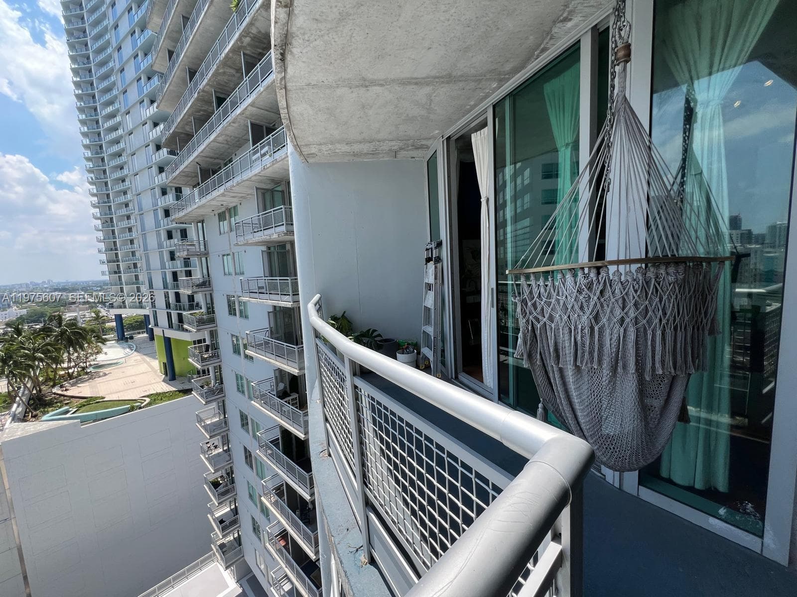 NEO VERTIKA CONDO · #1934 in Miami - Photo 14