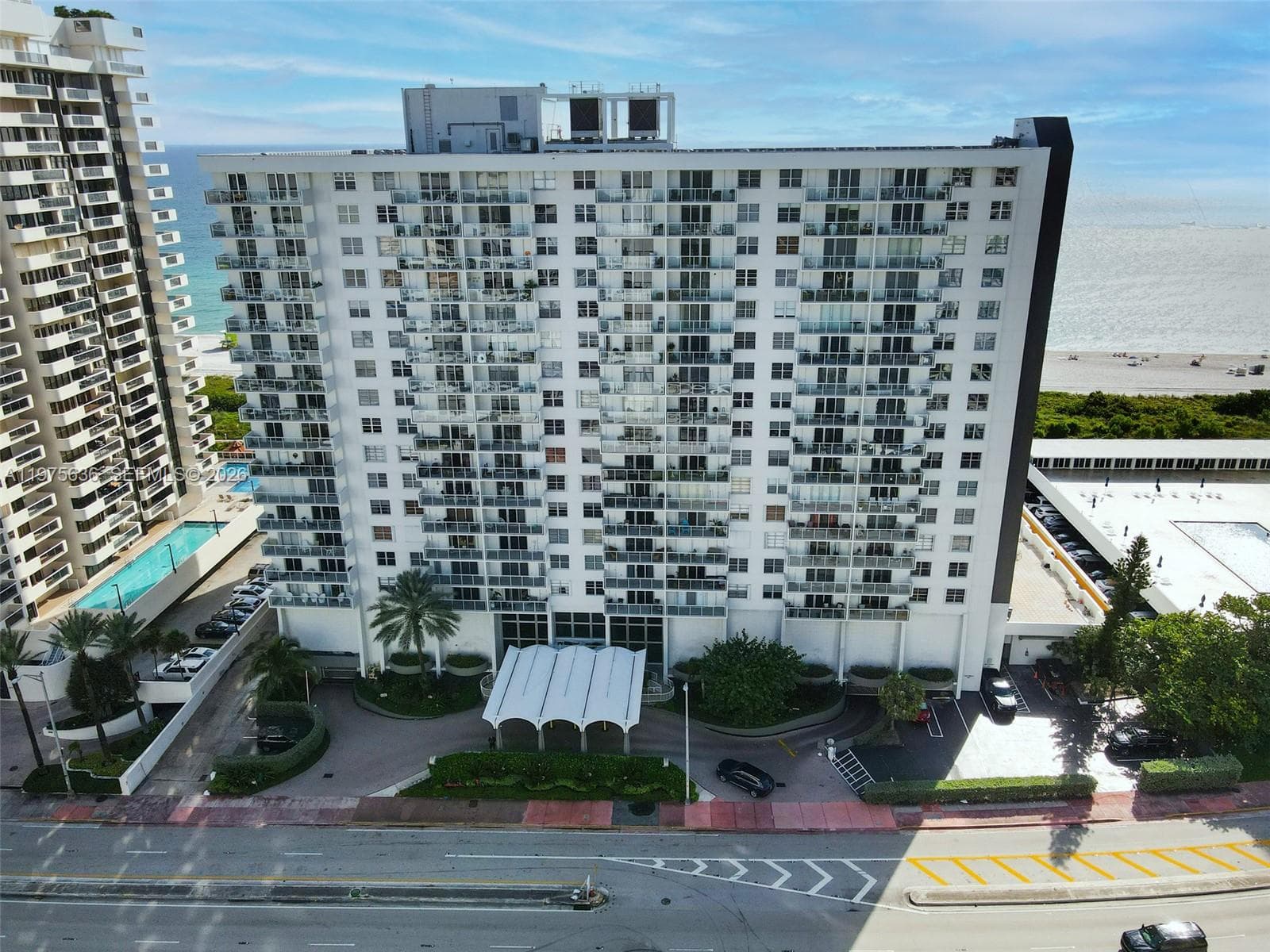 ARLEN BEACH CONDO · #803 in Miami Beach - Photo 2