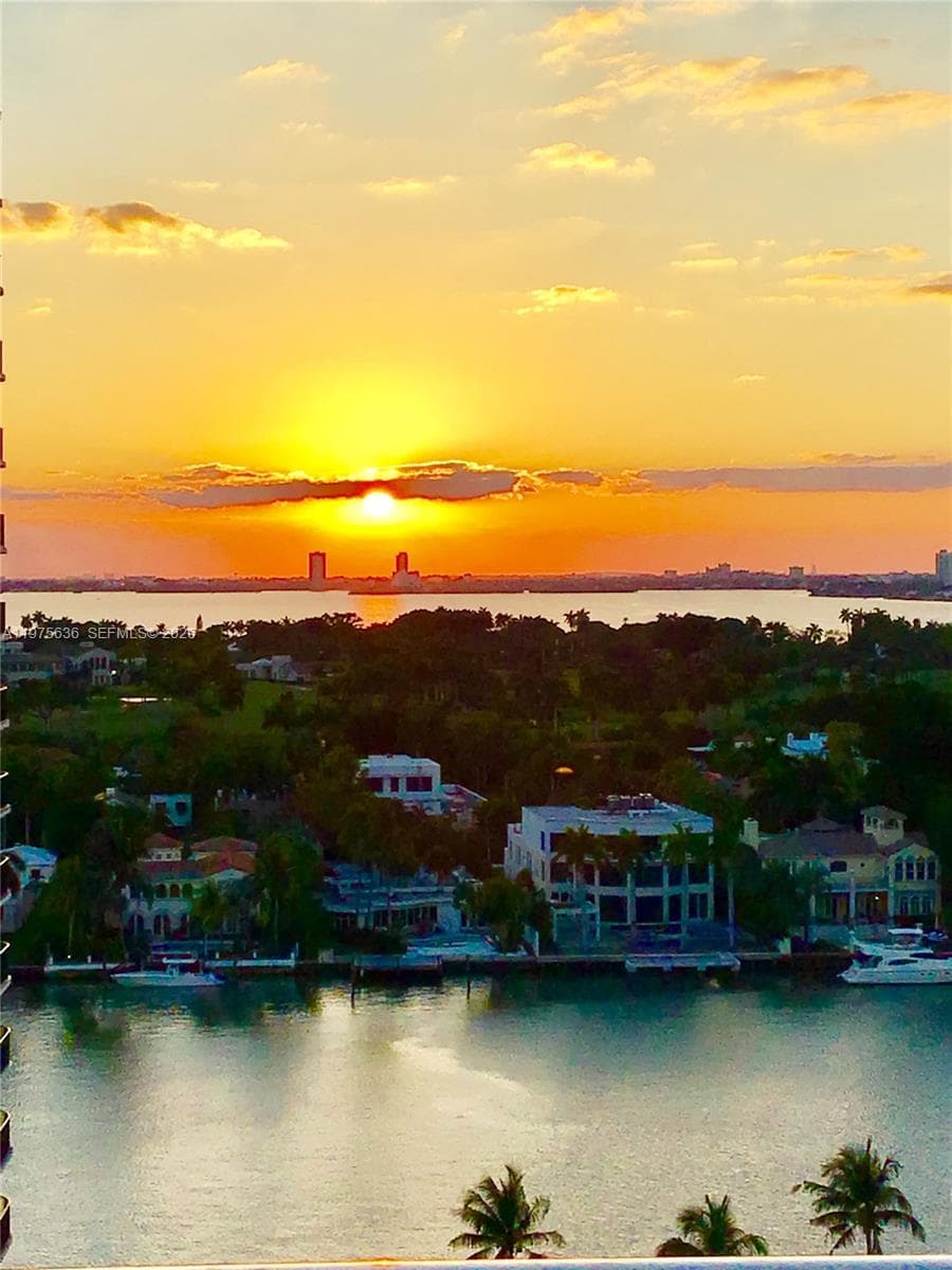 ARLEN BEACH CONDO · #803 in Miami Beach - Photo 24