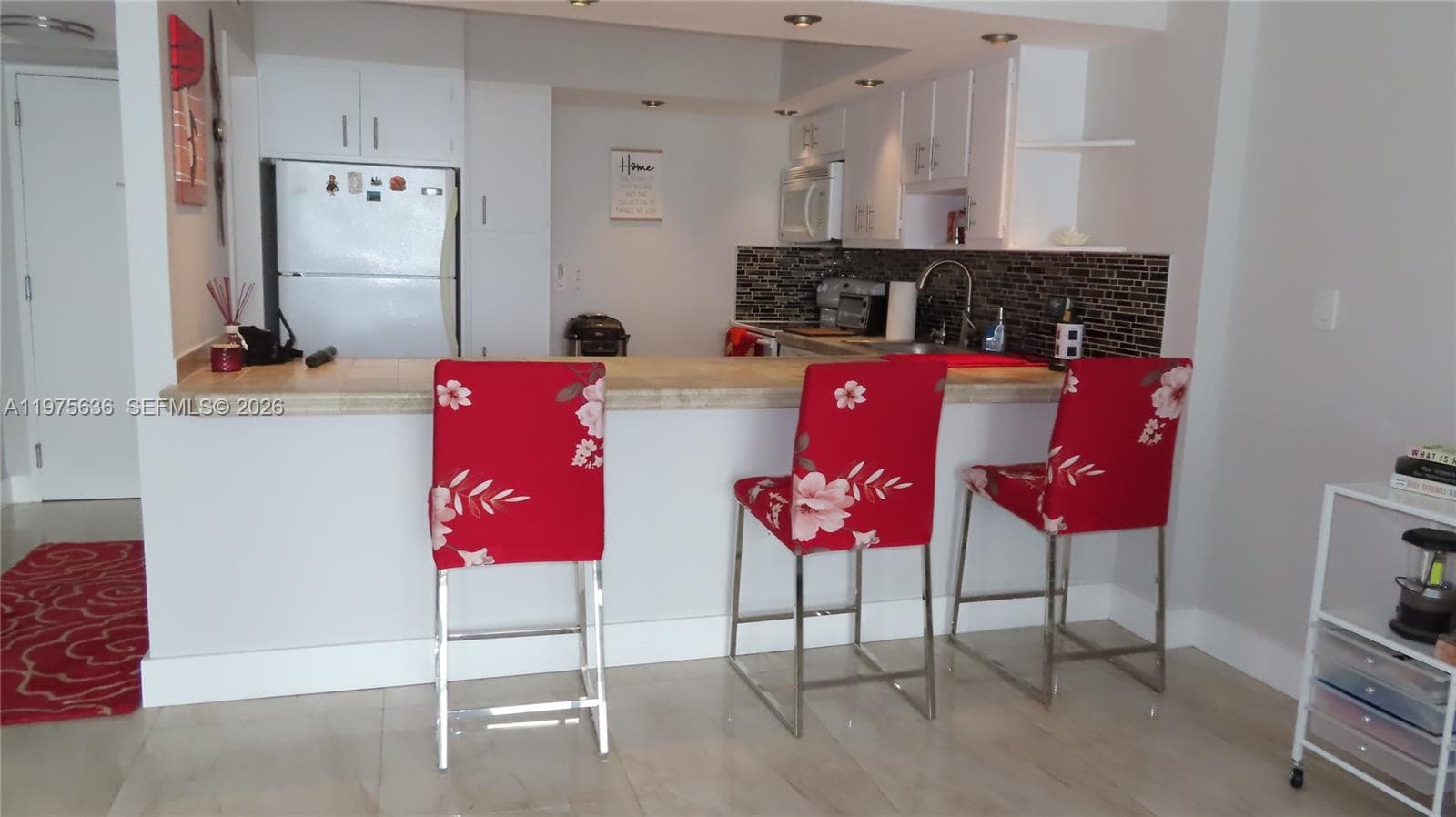 ARLEN BEACH CONDO · #803 in Miami Beach - Photo 11