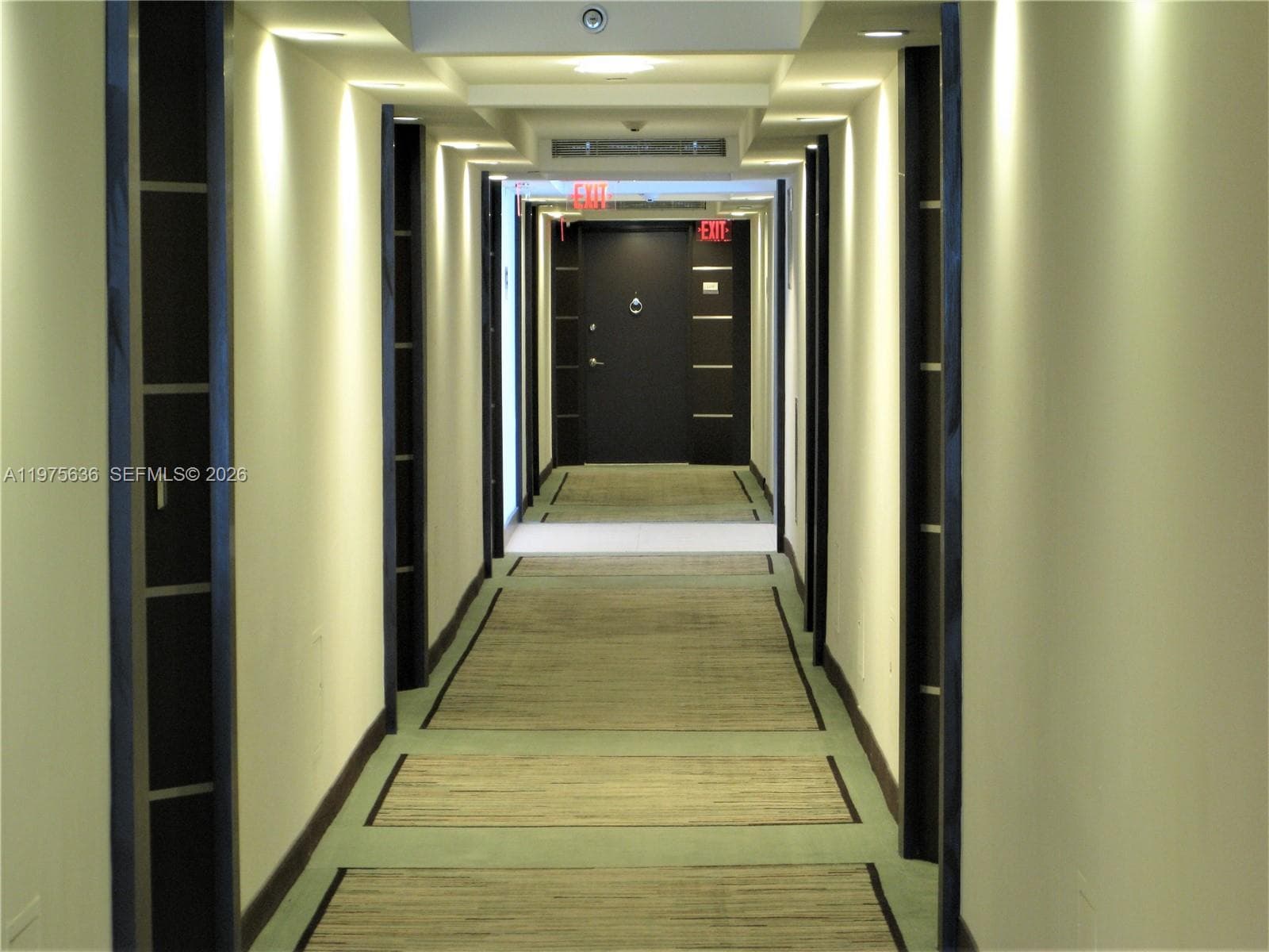 ARLEN BEACH CONDO · #803 in Miami Beach - Photo 4