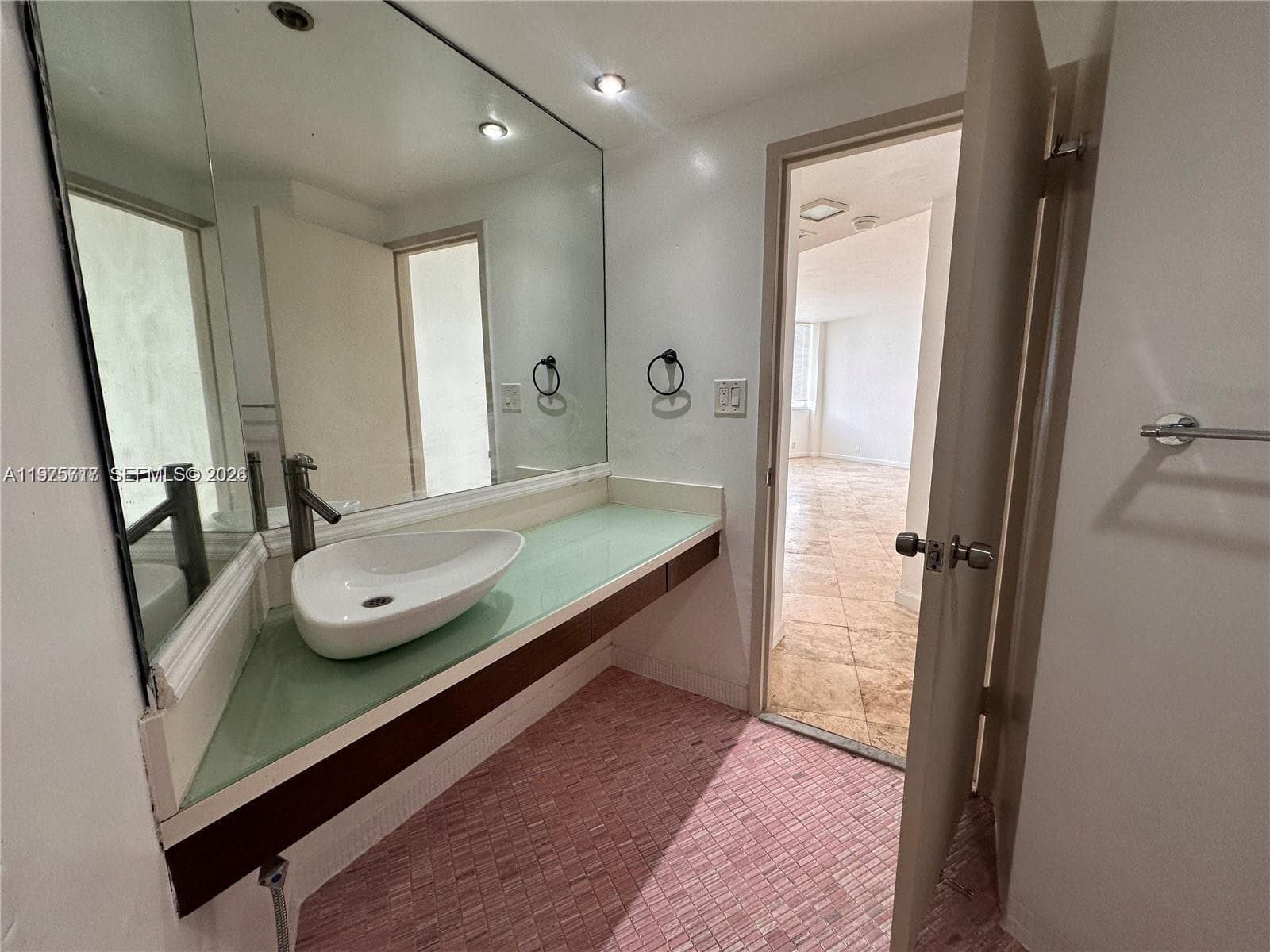 BAY PARK TOWERS CONDO · #PH-03 in Miami - Photo 8