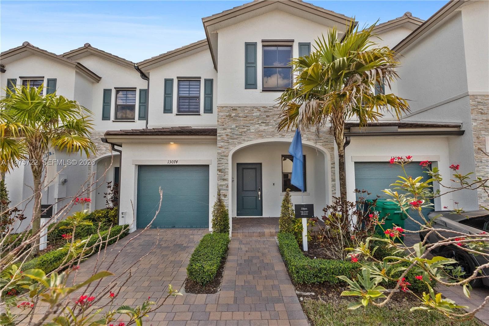 13074 SW 233rd Ter photo 2