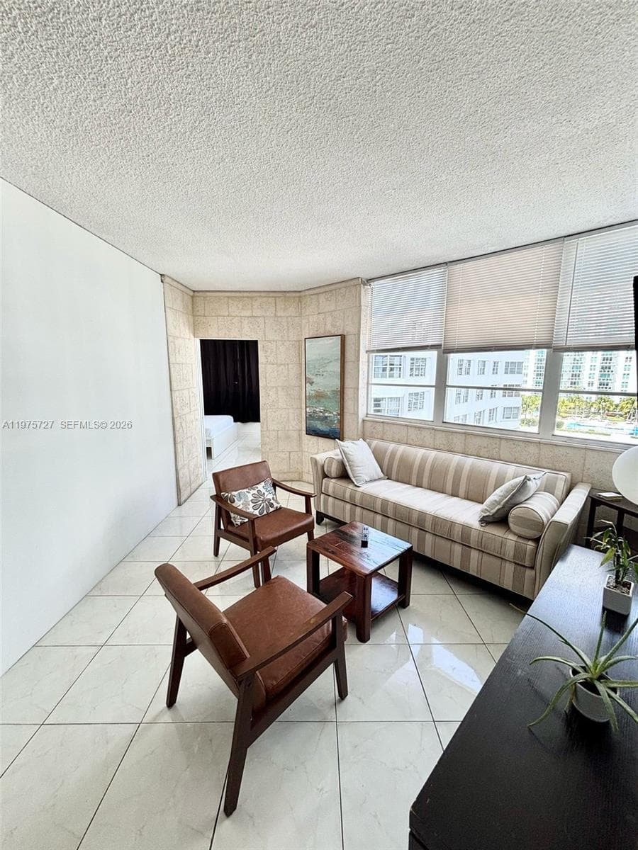 FOUR AMBASSADORS CONDO PH · #1824 in Miami - Photo 20