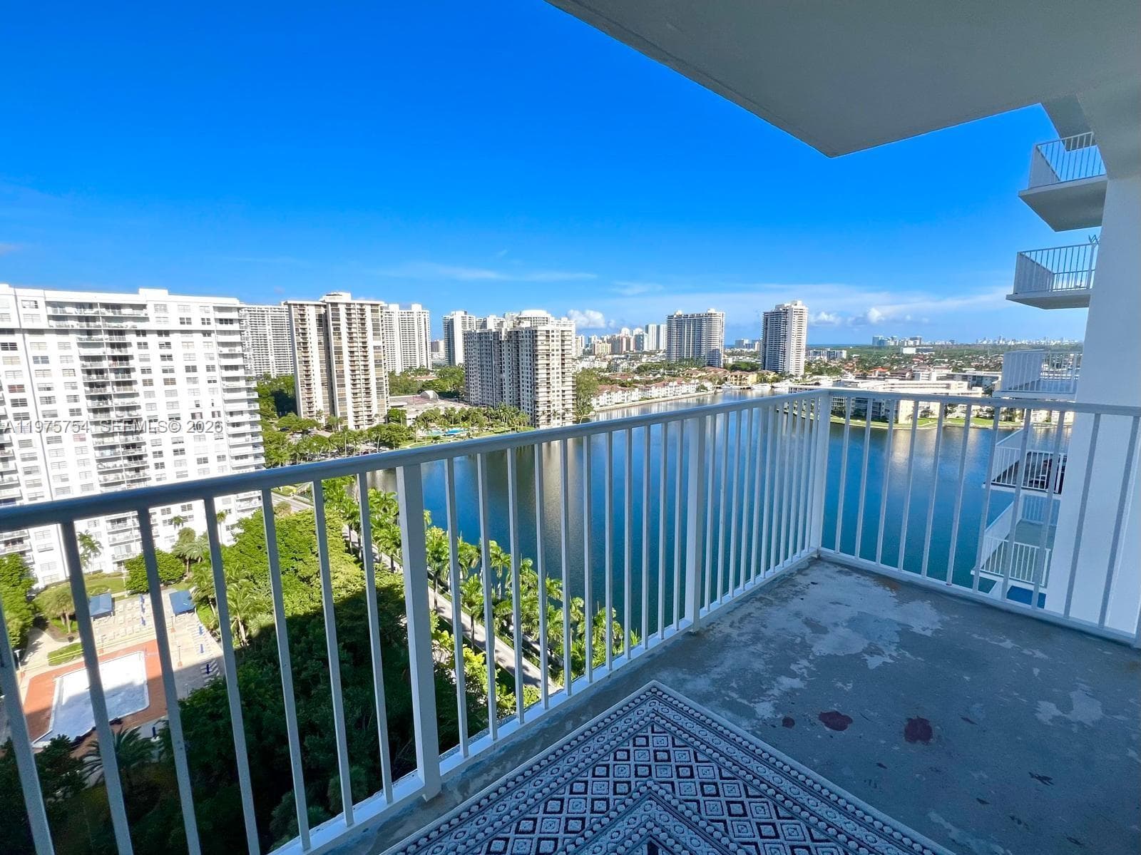 ADMIRALS PORT CONDO WEST · #1914W in Aventura - Photo 9