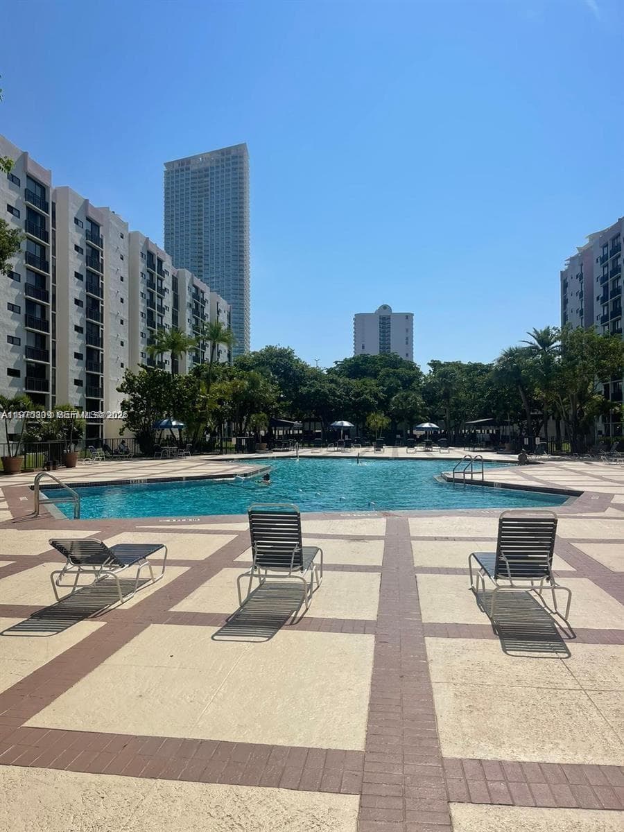 Plaza of the Americas · #219 in Sunny Isles Beach - Photo 48