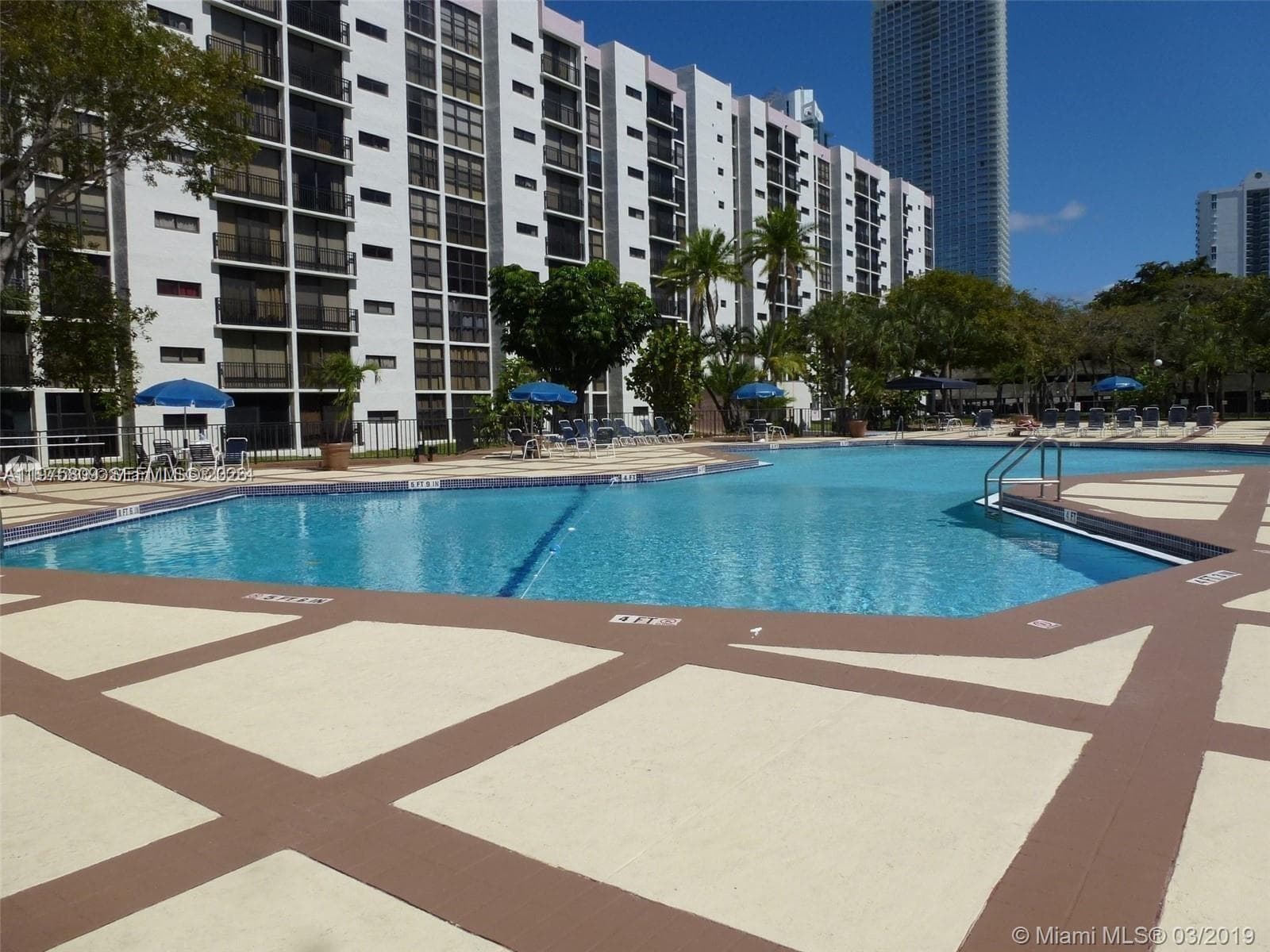 Plaza of the Americas · #219 in Sunny Isles Beach - Photo 44