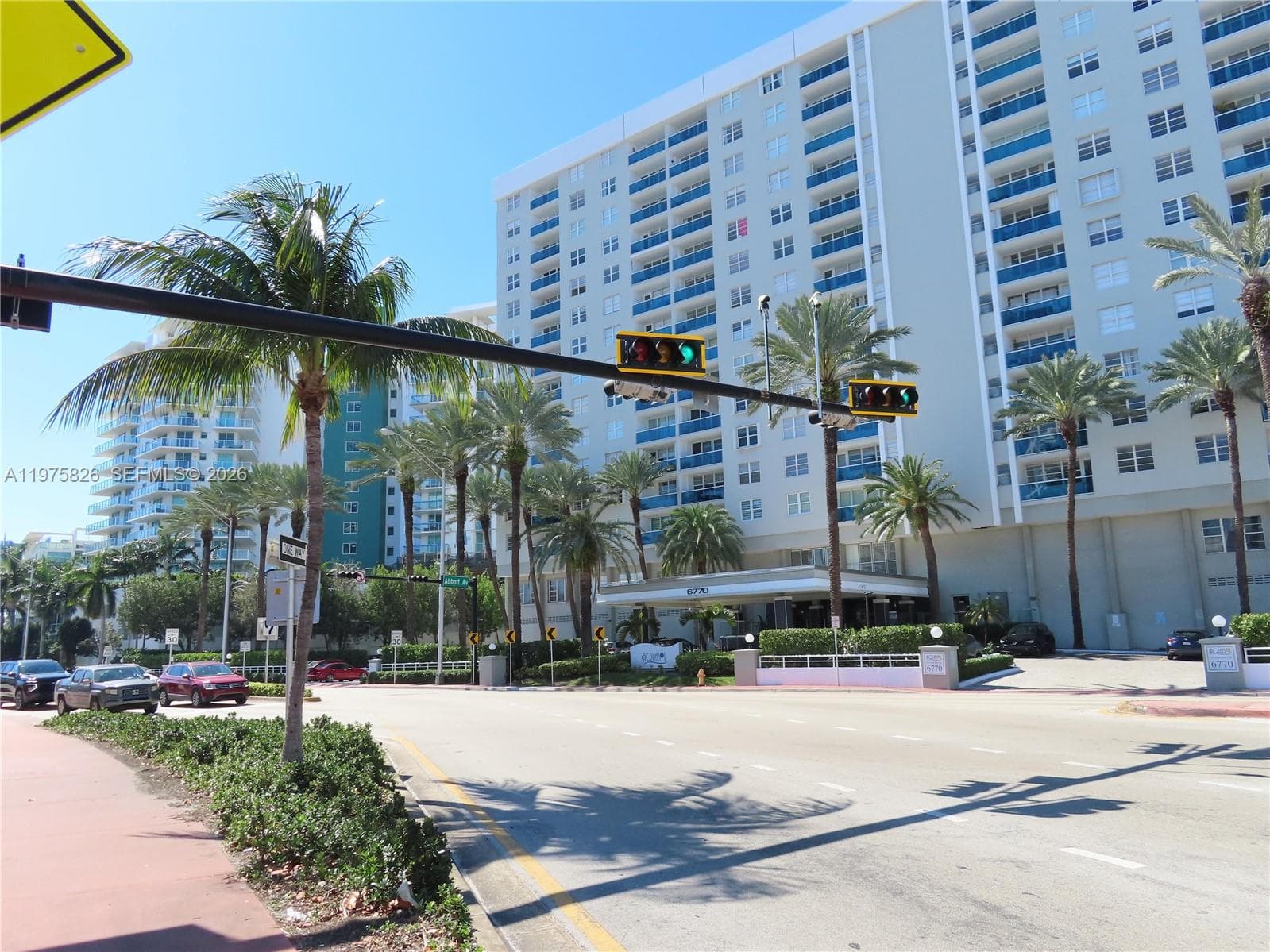 AQUASOL CONDOMINIUM ASSN · #6A in Miami Beach - Photo 2