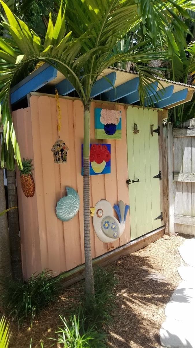 Private Shed in Unit's space