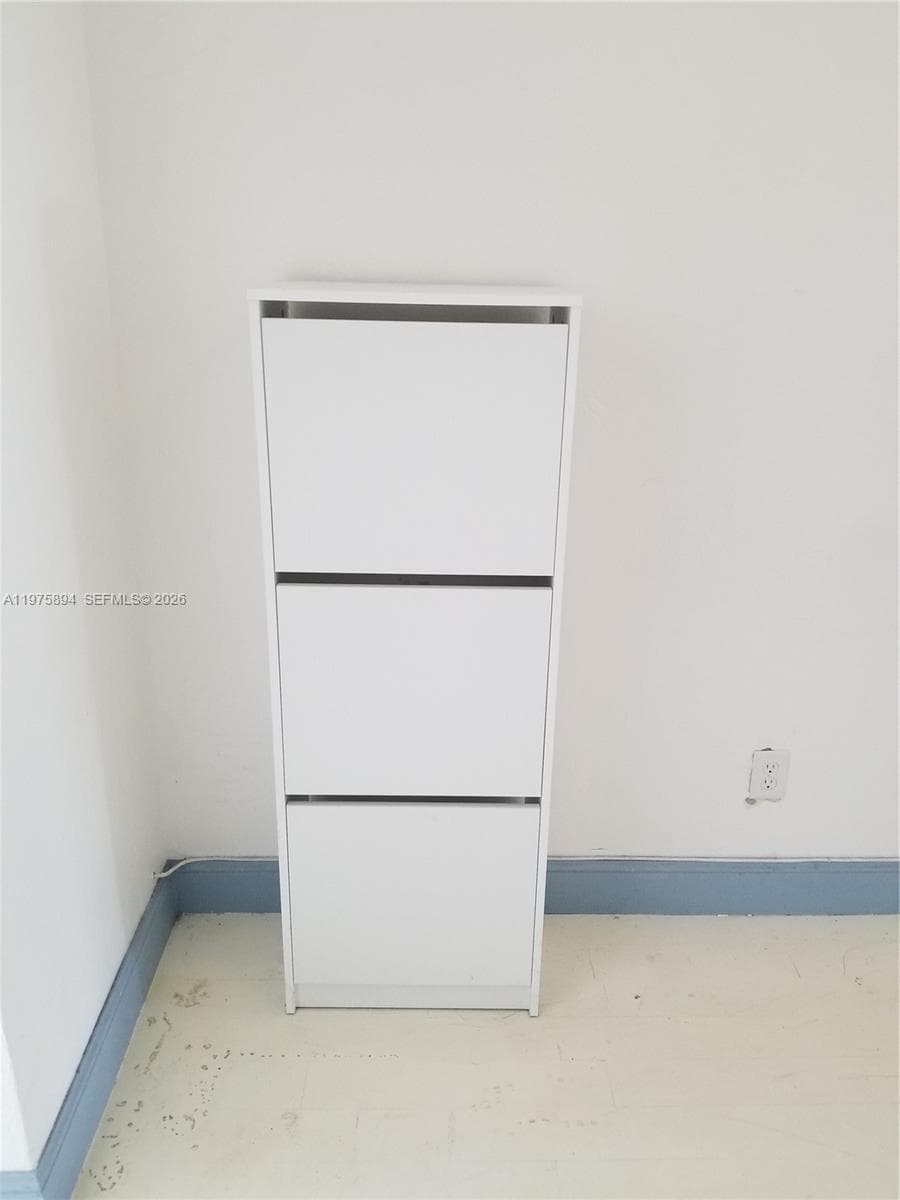 EL CHIOGGIOTTO CONDO · #12B in Miami Beach - Photo 9
