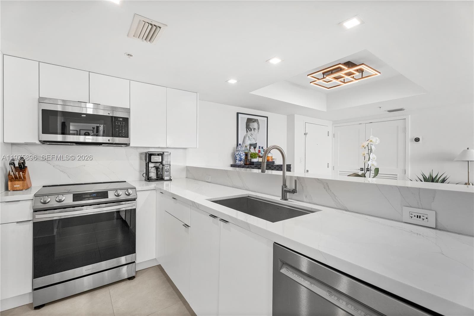 THE FLORIDIAN CONDO · #2303 in Miami Beach - Photo 12
