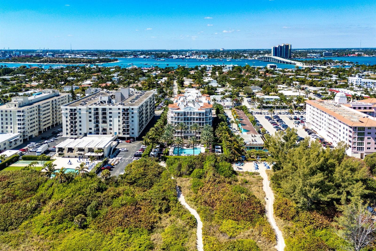053-155SouthOceanAvenue-303-PalmBeachSho