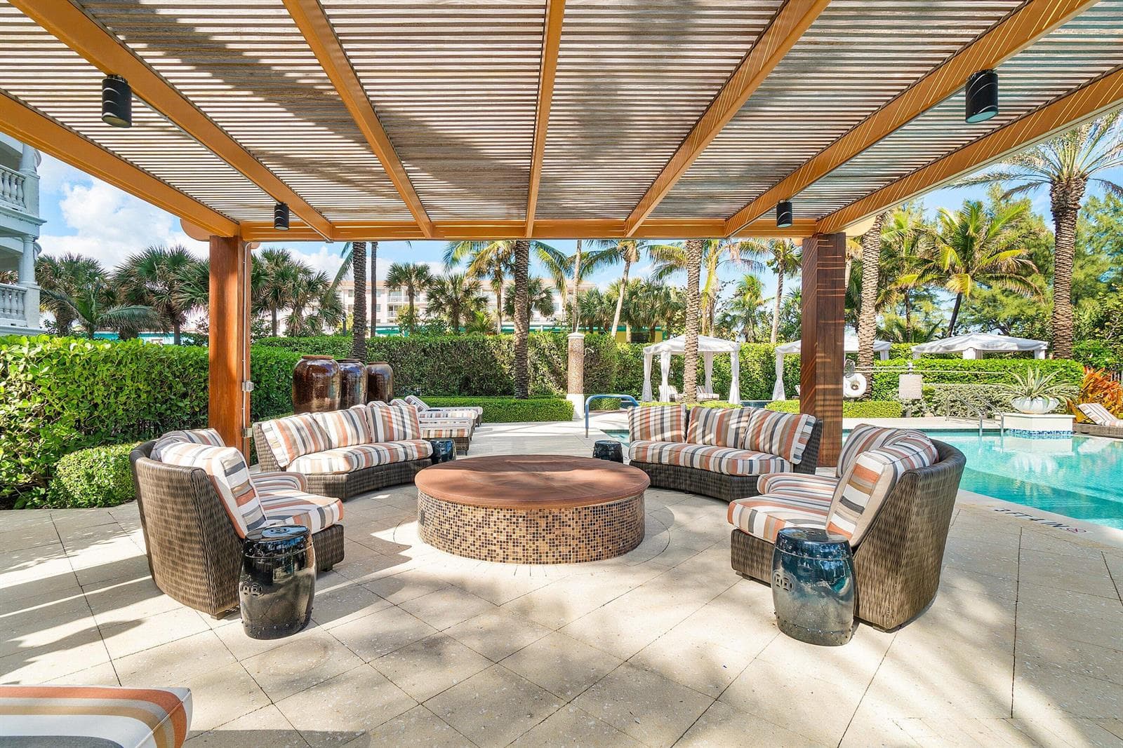 042-155SouthOceanAvenue-303-PalmBeachSho