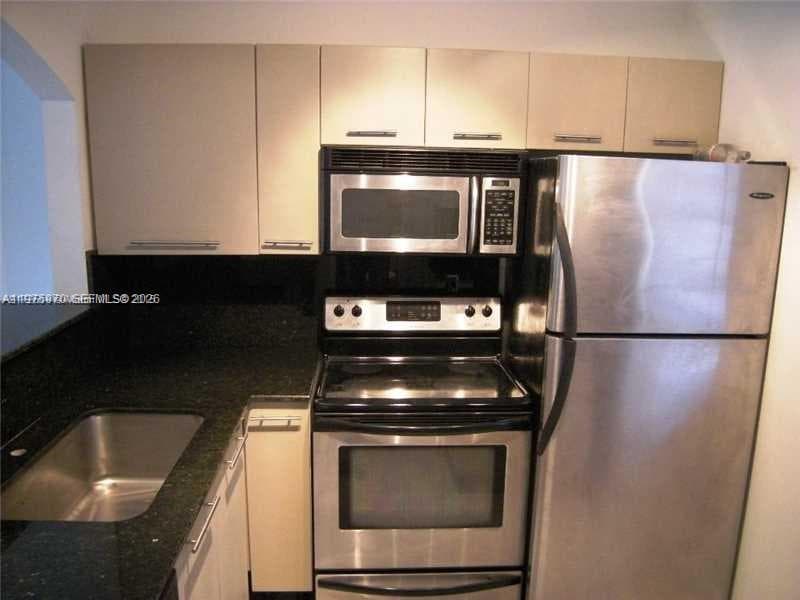 701 Euclid Gardens condo · #403 in Miami Beach - Photo 9