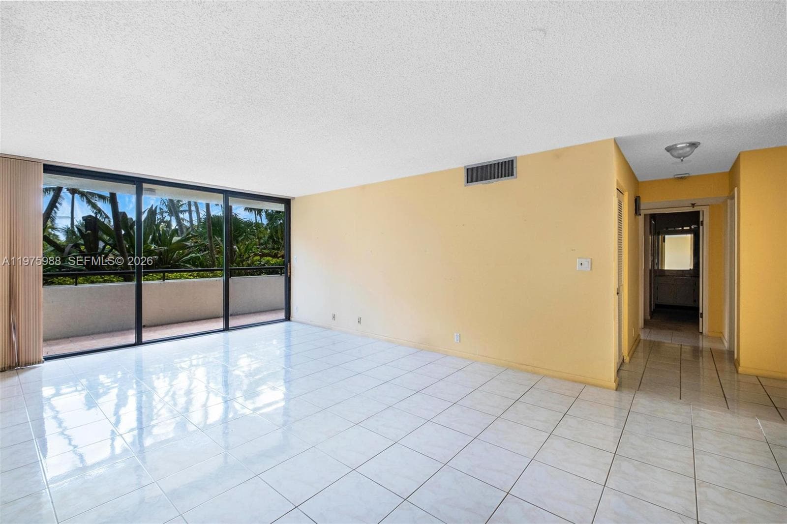 Ocean Lane Plaza Condo · #310 in Key Biscayne - Photo 6